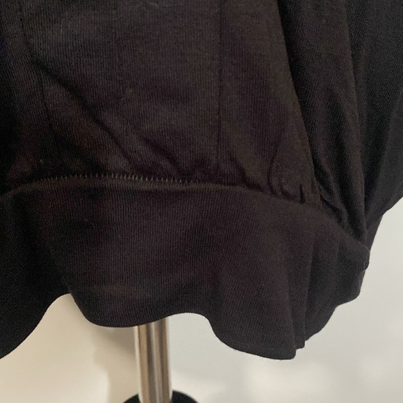 VENUS Lascana Women’s Black V-Neck Blouse Wide Sleeve Banded Bottom Sz XL NWOT - Picture 4 of 10